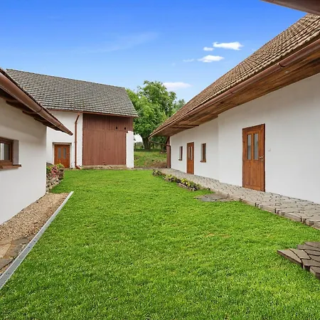 Retreat House * Ustup