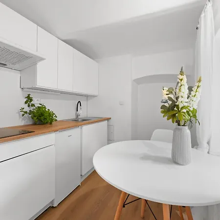 Retreat House Apartment *